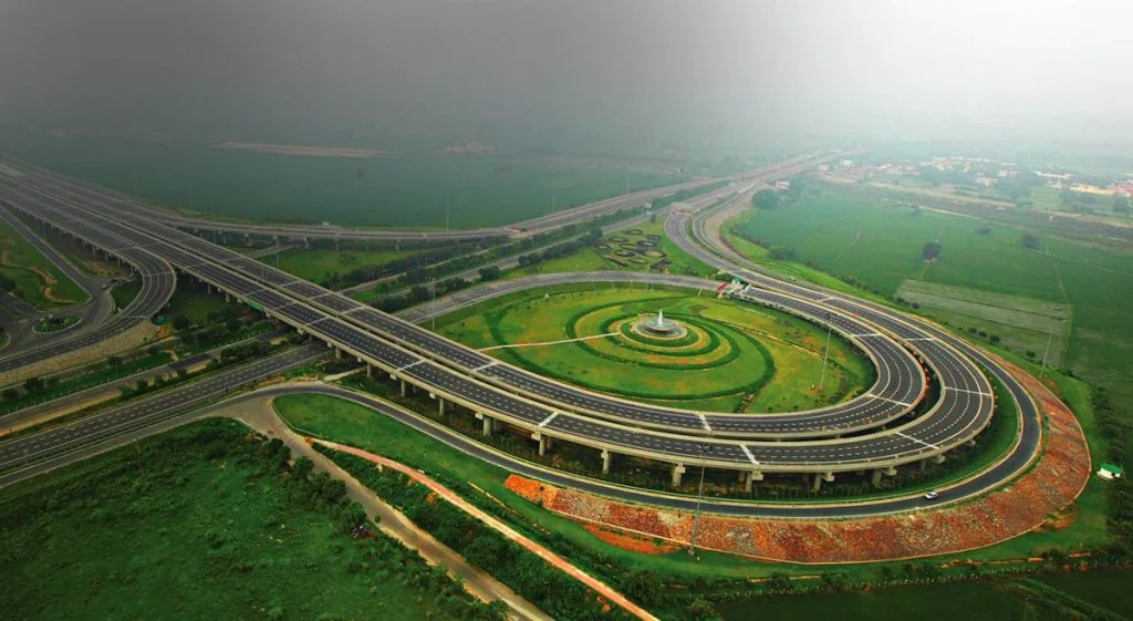 Yamuna Expressway (Taj Expressway): Route, Updates & Real Estate Insights – A Dhanbhumi Guide